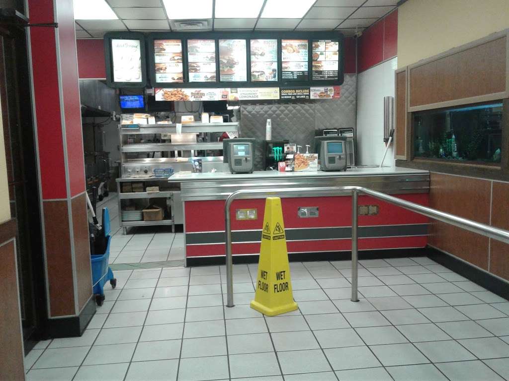 Hardees | 30759 Sussex Hwy, Laurel, DE 19956, USA | Phone: (302) 875-7107