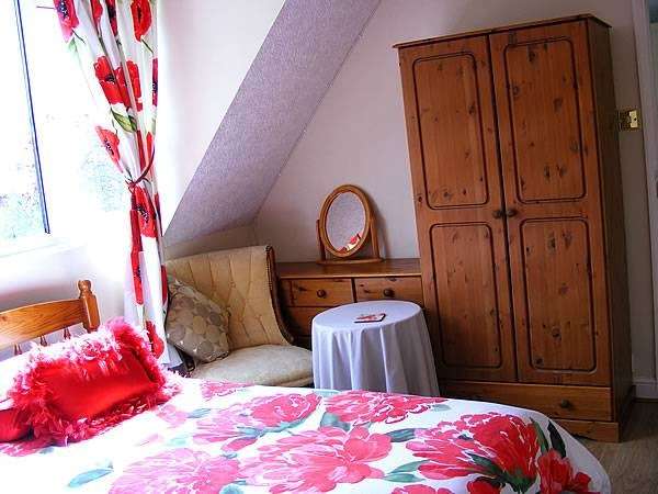 Grange View Bed & Breakfast Hertford Herts SG14 2LR | 51 Birch Green, Hertford SG14 2LR, UK | Phone: 01992 586189