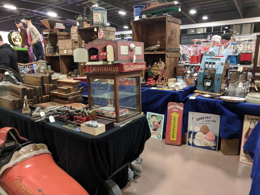 Chicagoland Antique Advertising, Slot Machine & Jukebox Show (Co | Fairground Event Center, 1060 E Peterson Rd, Grayslake, IL 60030 | Phone: (815) 353-1593