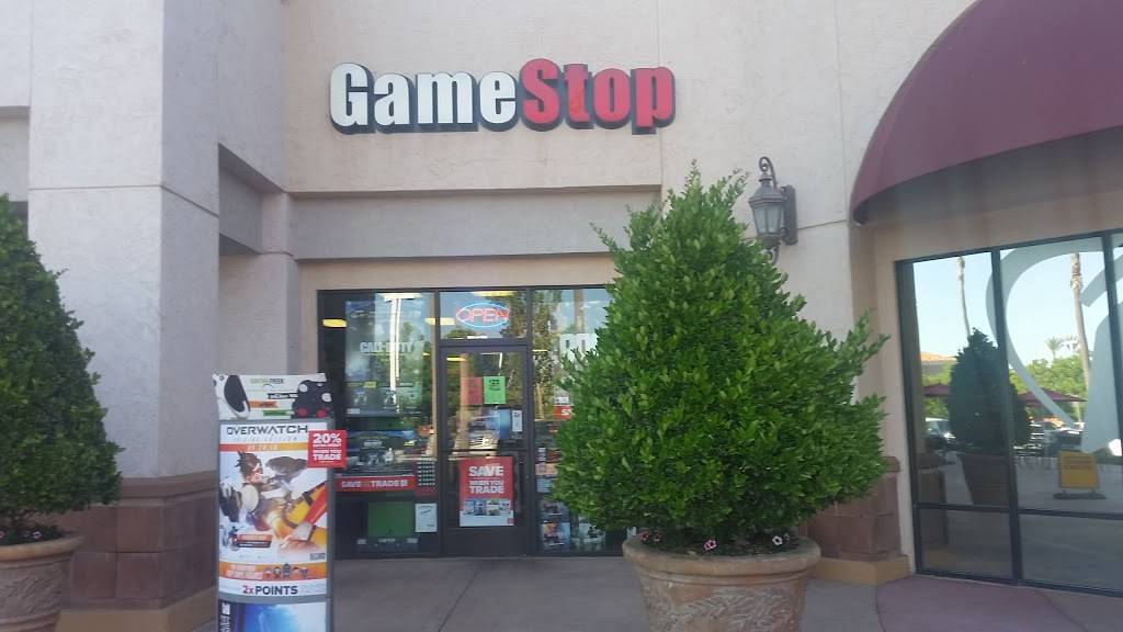 GameStop | 7675 N Blackstone Ave STE 103, Fresno, CA 93720, USA | Phone: (559) 435-4503