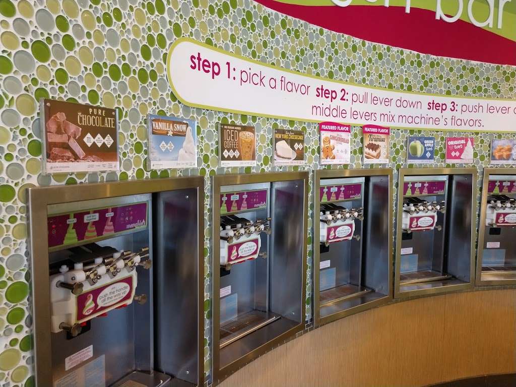 Menchies Frozen Yogurt | 1569 Fall River Dr Ste 153, Loveland, CO 80538, USA | Phone: (970) 461-9700