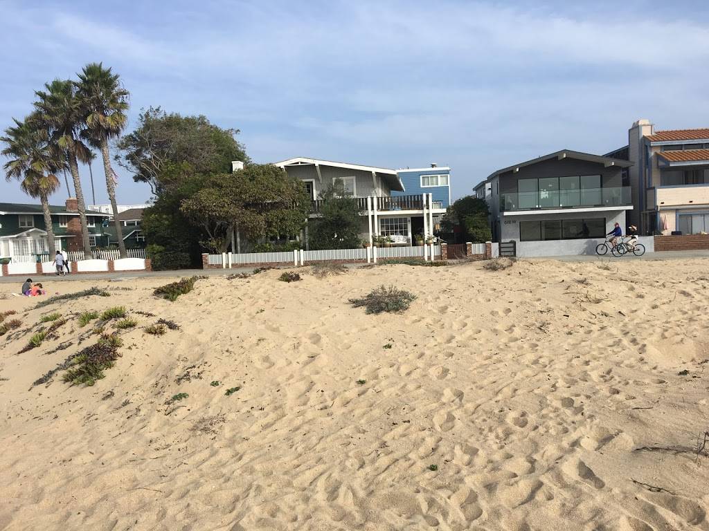 Balboa Dunes | 620 W Oceanfront, Newport Beach, CA 92661, USA | Phone: (714) 788-8494