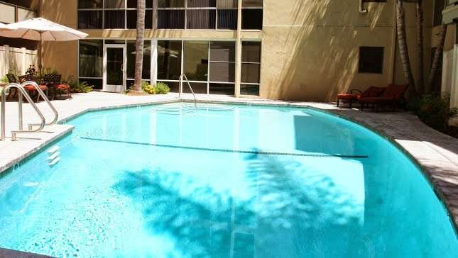 Krystal Terrace Apartments | 4851 Hazeltine Ave, Sherman Oaks, CA 91423 | Phone: (818) 995-4100