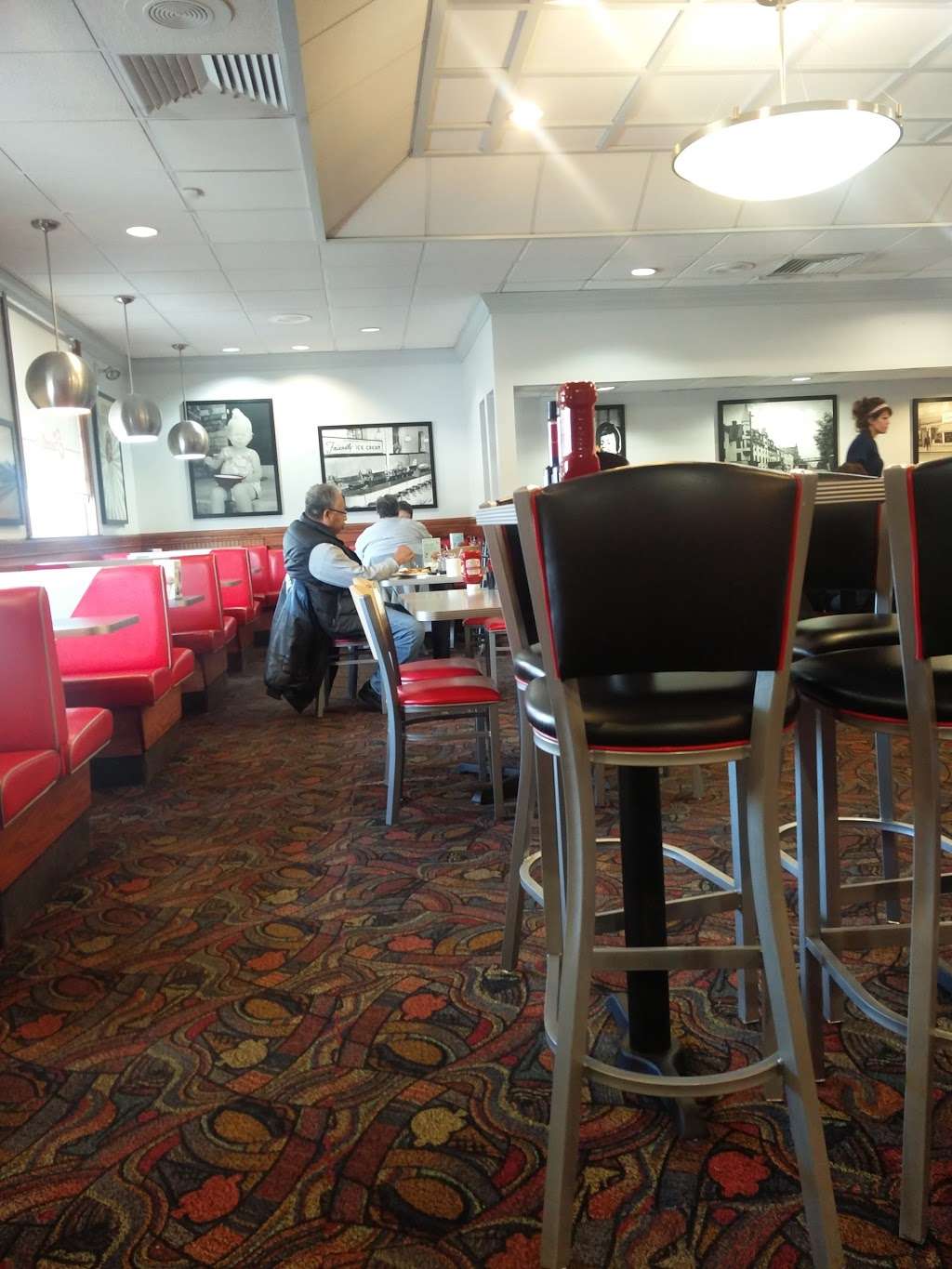 Friendlys | 150 W Germantown Pike, East Norriton, PA 19401 | Phone: (610) 275-0696