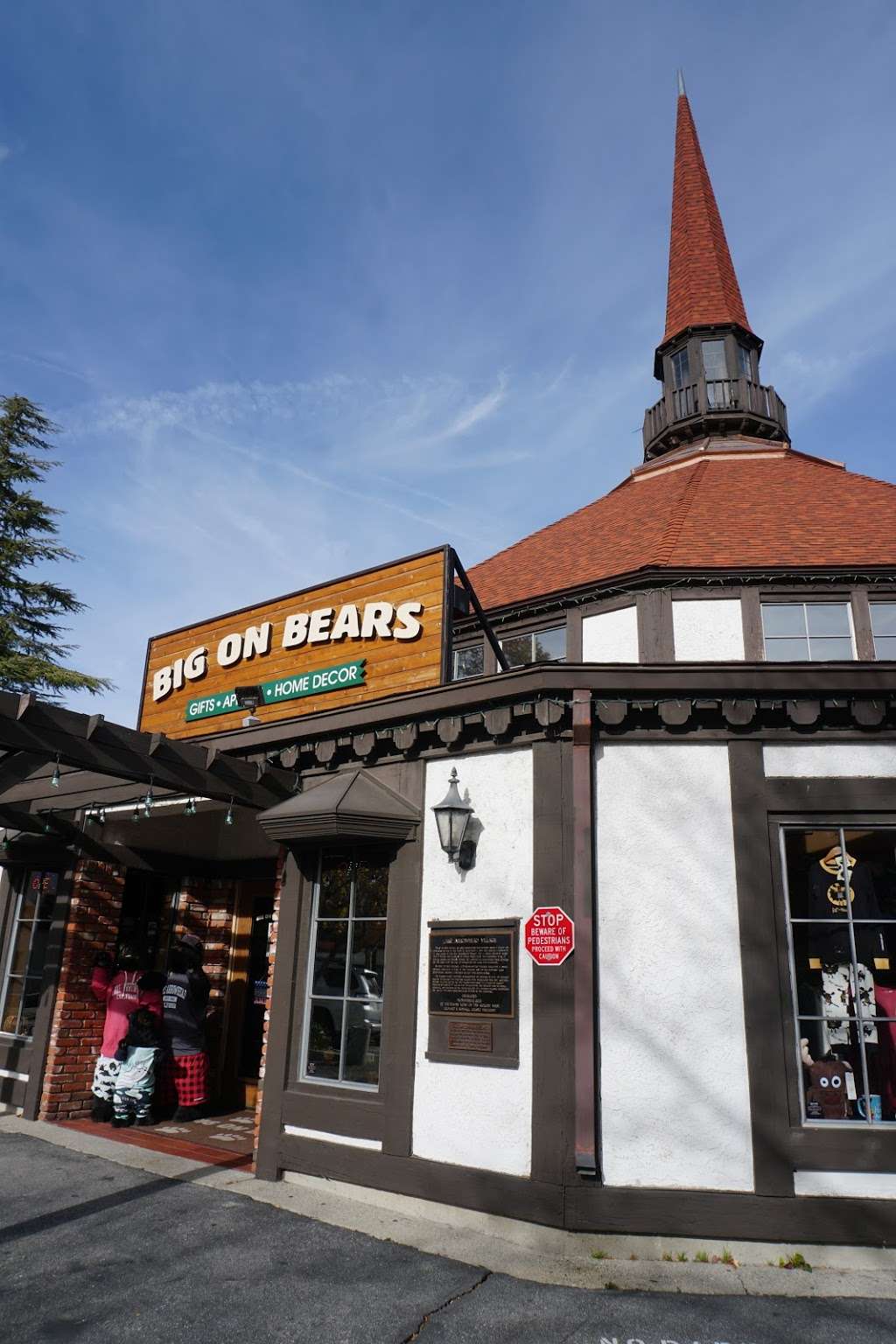 Big On Bears | Cedar Glen, CA 92321, USA | Phone: (909) 485-1597