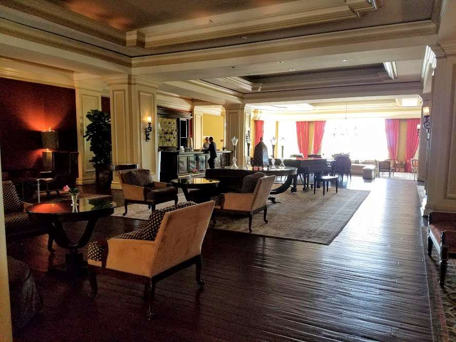 The Lobby Lounge | 1401 S Oak Knoll Ave, Pasadena, CA 91106, USA | Phone: (626) 585-6218