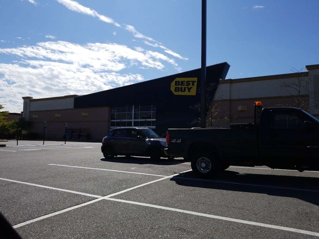 Best Buy | 3105 E Main St, Mohegan Lake, NY 10547 | Phone: (914) 528-3807