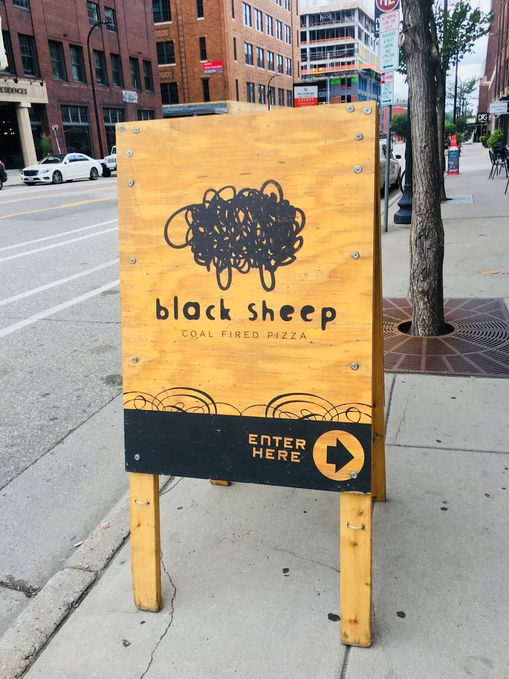 Black Sheep Coal Fired Pizza | 600 N Washington Ave, Minneapolis, MN 55401, USA | Phone: (612) 342-2625