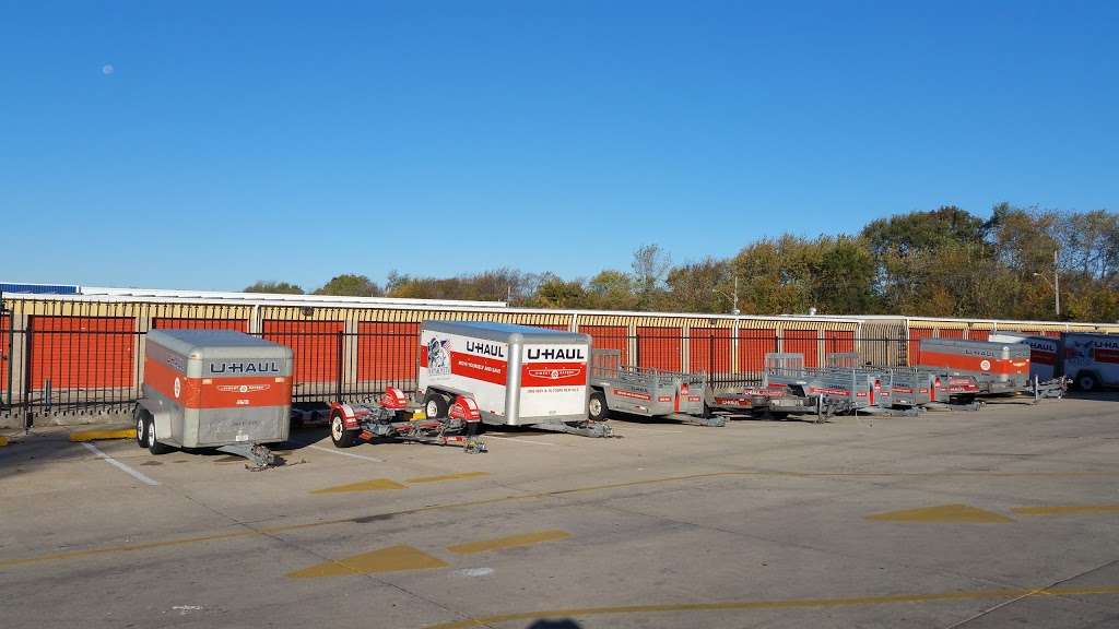 U-Haul Moving & Storage of Park Forest | 2210 Western Ave, Park Forest, IL 60466, USA | Phone: (708) 747-4220