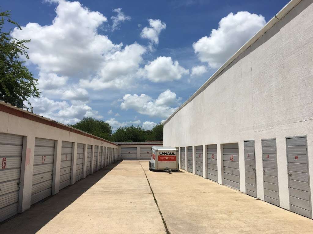 Storage Inn | 12821 N Houston Rosslyn Rd, Houston, TX 77086, USA | Phone: (281) 999-7191