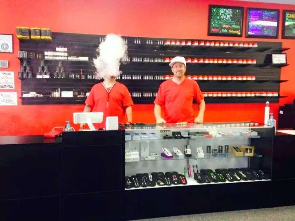 Vaper Kings | 5135 S Emerson Ave G, Indianapolis, IN 46237, USA | Phone: (317) 661-3613