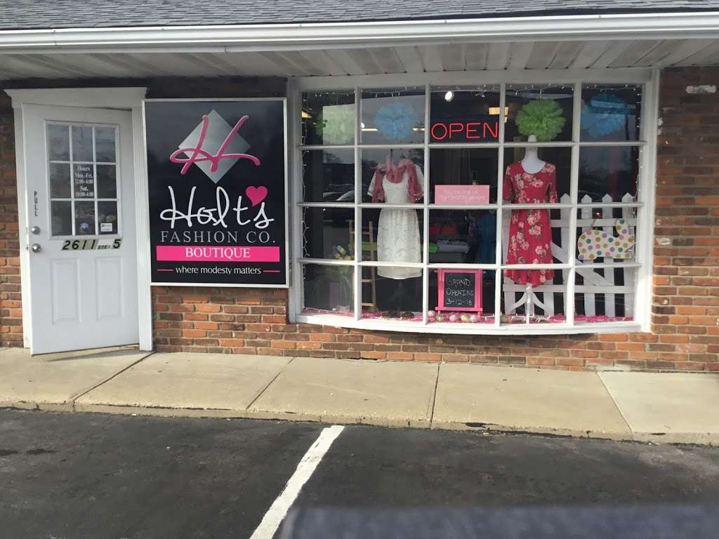 Holts Fashion Boutique | 2611 Central Ave #5, Columbus, IN 47201, USA | Phone: (812) 799-0823