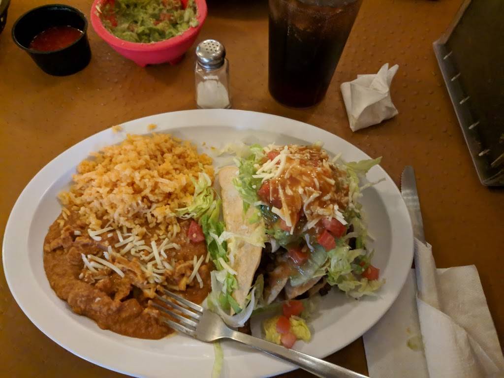 Chuys Taqueria | 208 Railroad Ave, Winters, CA 95694, USA | Phone: (530) 795-9811