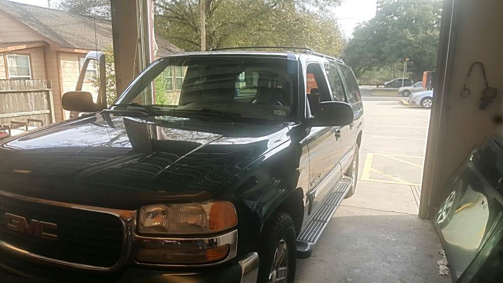 Tomball Auto Glass | 406 E Main St, Tomball, TX 77375 | Phone: (281) 255-5588