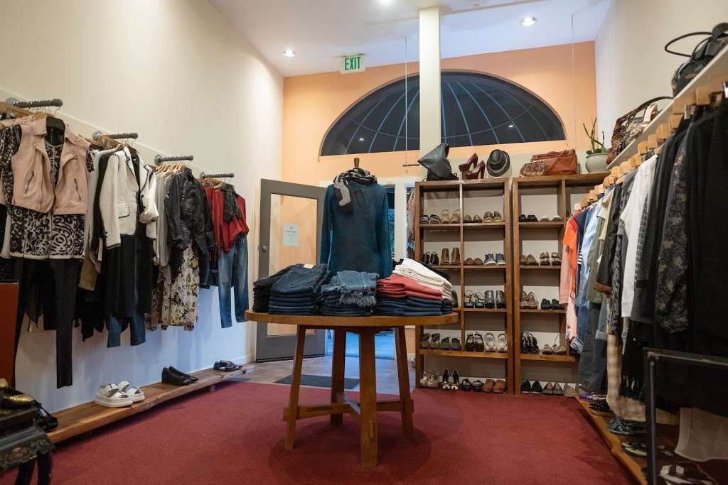 Radbird Fashion and Consignment | 2938 Domingo Ave, Berkeley, CA 94705, USA | Phone: (510) 845-0142