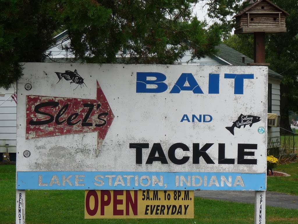 Slezs Bait and Tackle | 2245 Randolph St, Lake Station, IN 46405 | Phone: (219) 963-9204