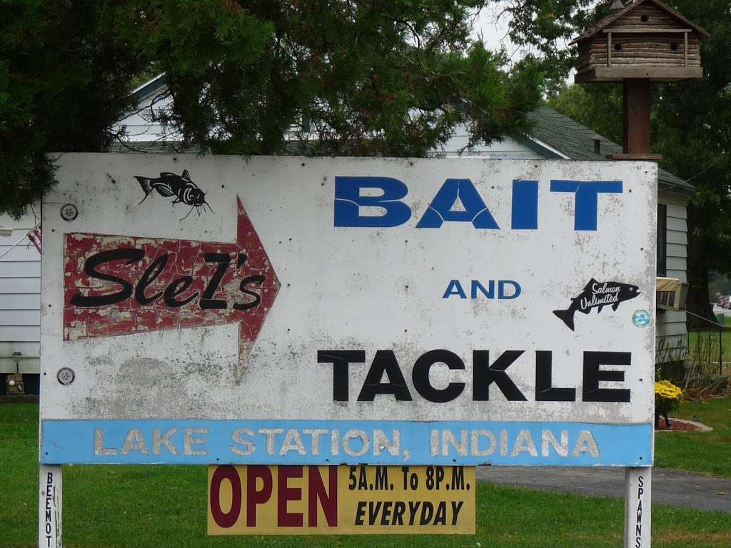 Slezs Bait and Tackle | 2245 Randolph St, Lake Station, IN 46405, USA | Phone: (219) 963-9204