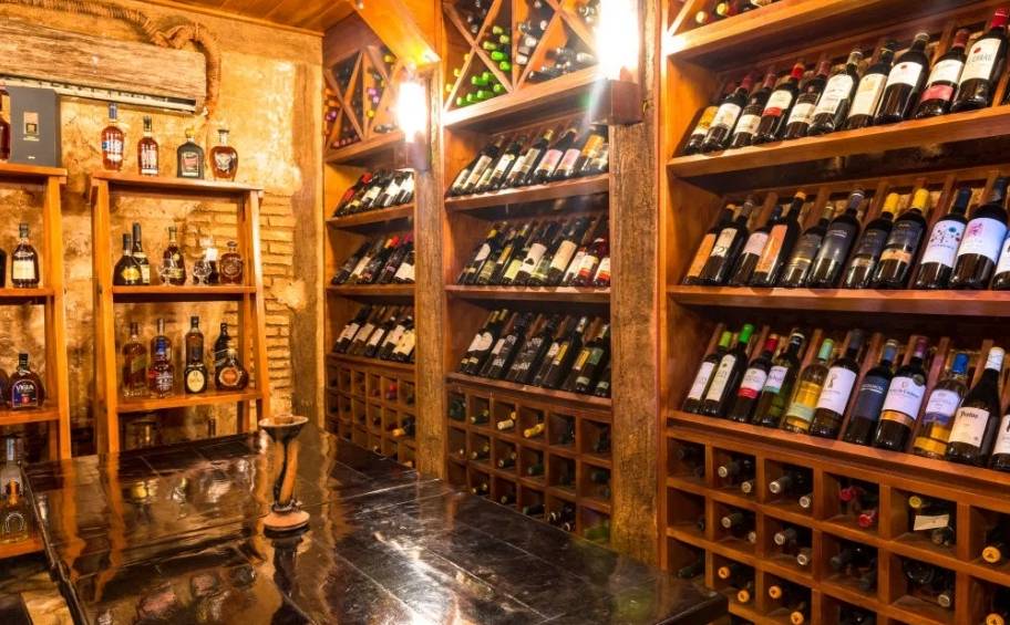 Riverview Wine and Spirits | 43 Bowers St, Jersey City, NJ 07307, USA | Phone: (201) 420-8900