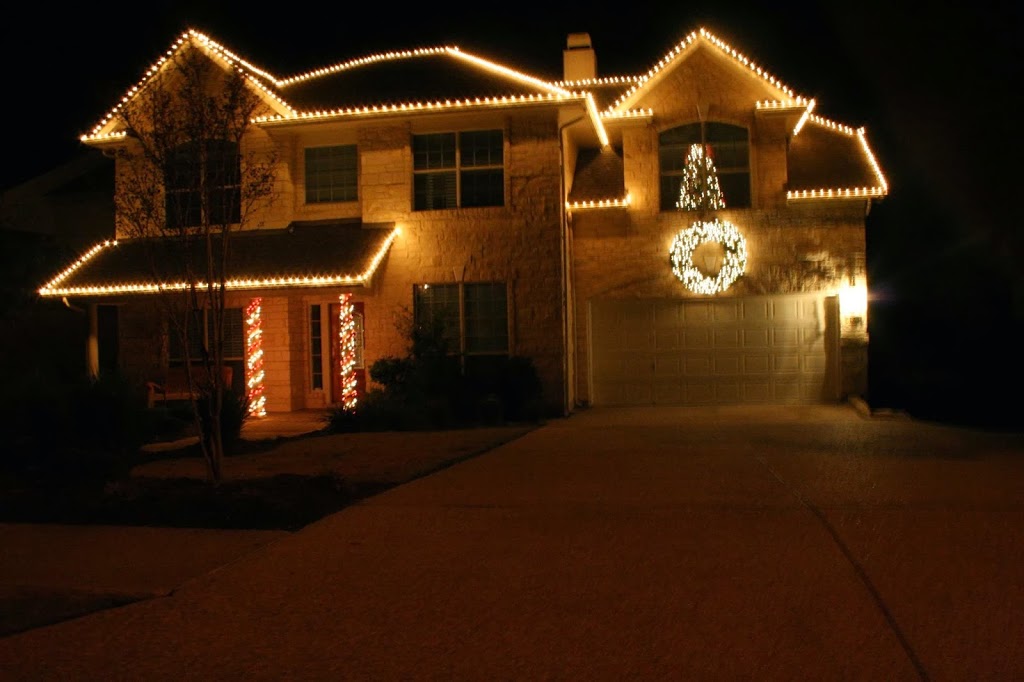 Dennington Decor Holiday Lighting | 3802 Prairie Ln, Austin, TX 78728, USA | Phone: (512) 872-5937