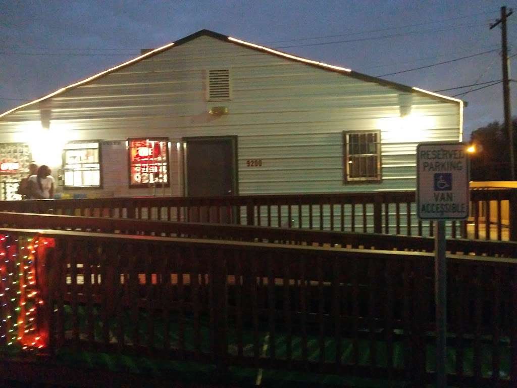 Hot Stop Breakfast & More | 9202 Ashville Dr, Houston, TX 77051, USA | Phone: (713) 733-9393