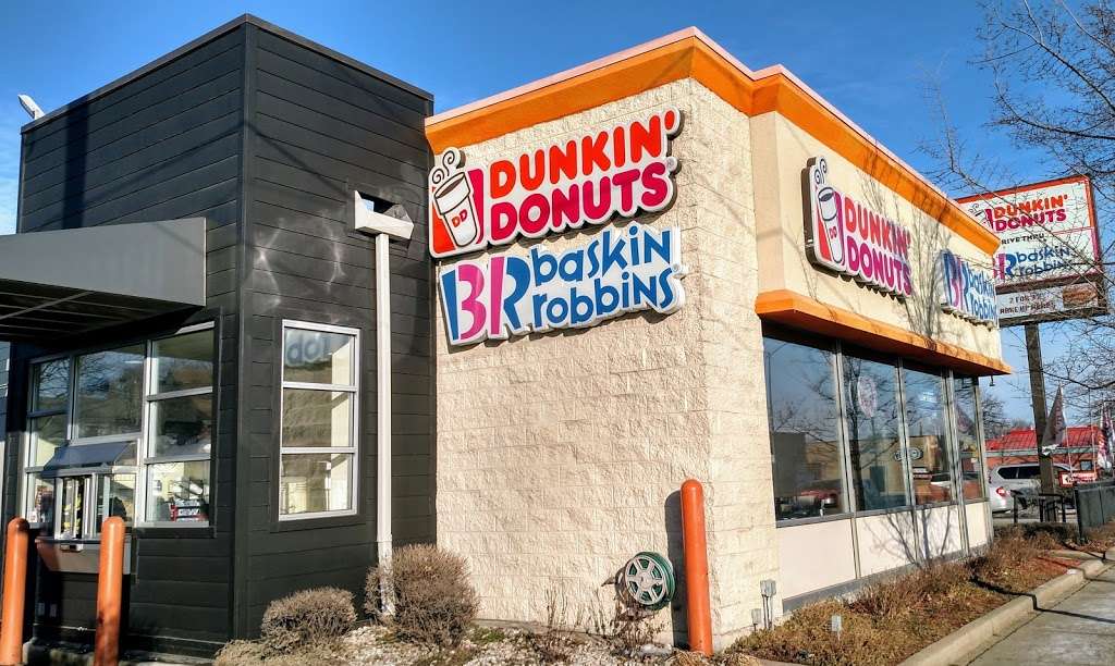 Dunkin Donuts | 3310 W Addison St, Chicago, IL 60618 | Phone: (773) 539-8114