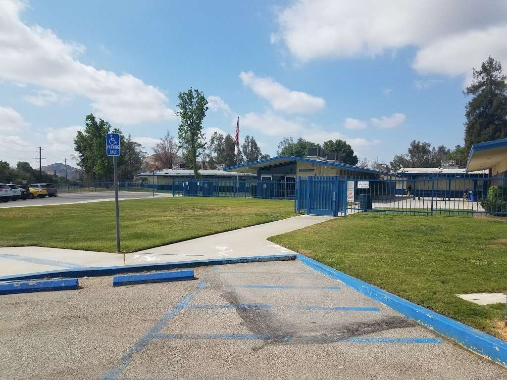 Walter Zimmerman Elementary School | 11050 Linden Ave, Bloomington, CA 92316, USA | Phone: (909) 580-5019