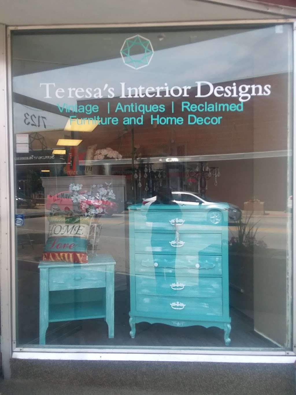 Teresas Interior Designs | 7123 W Greenfield Ave, Milwaukee, WI 53214, USA | Phone: (414) 699-4973