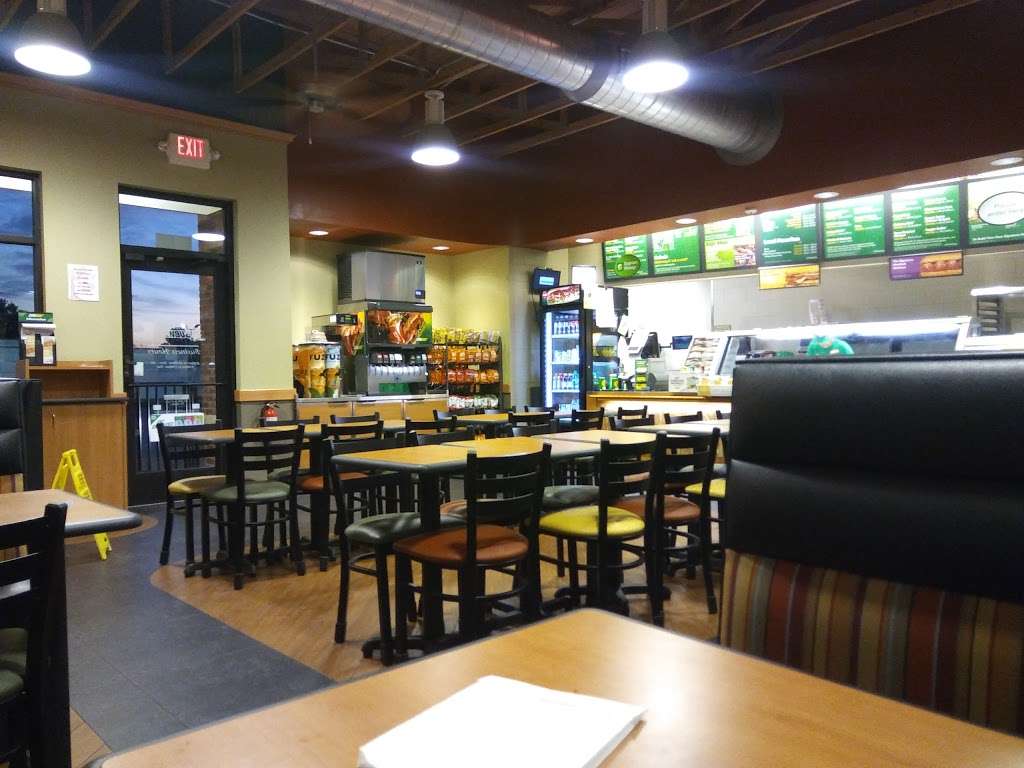 Subway Restaurants | 2105 Taney St, North Kansas City, MO 64116, USA | Phone: (816) 471-6939