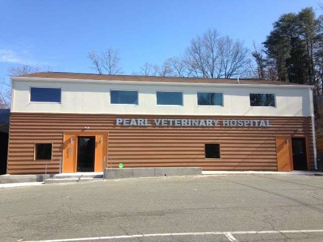 PEARL VETERINARY HOSPITAL | 4074 Squire Ln, Triangle, VA 22172, USA | Phone: (703) 687-6201