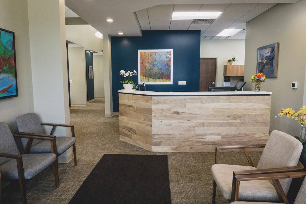 Paul M. Sandvick, DDS & Associates | 6070 N Port Washington Rd, Milwaukee, WI 53217, USA | Phone: (414) 962-4100