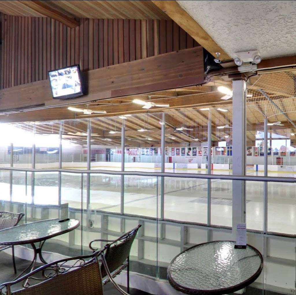 The Skating Edge Ice Arena | 23770 S Western Ave, Harbor City, CA 90710, USA | Phone: (310) 325-4474