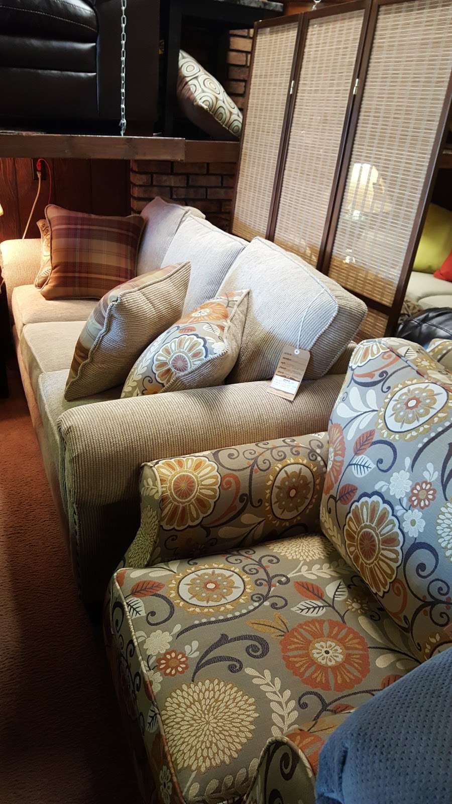 Aaron Furniture | 4835 W 45th St, Gary, IN 46408, USA | Phone: (219) 838-0852