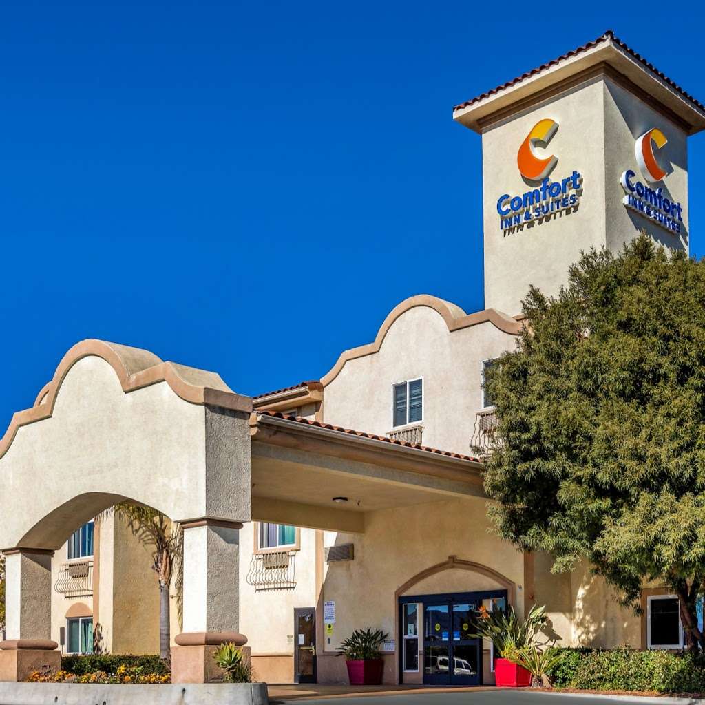 Comfort Inn & Suites Murrieta Temecula Wine Country | 41005 California Oaks Rd, Murrieta, CA 92562 | Phone: (951) 894-7227