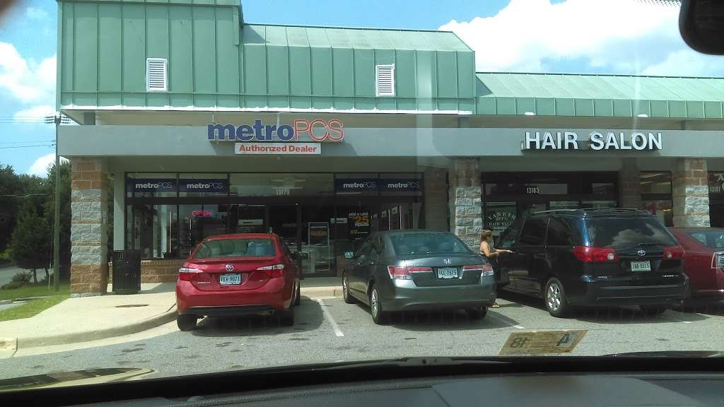 Metro Pcs Autorized Dealer | 13179 Occoquan Rd, Woodbridge, VA 22191, USA | Phone: (571) 408-4391