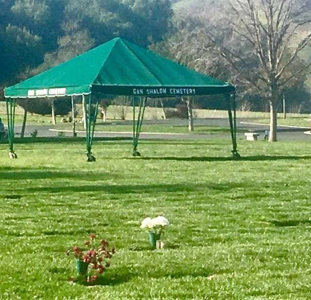 Gan Shalom Cemetery | 1100 Bear Creek Rd, Briones, CA 94553, USA | Phone: (925) 228-3636