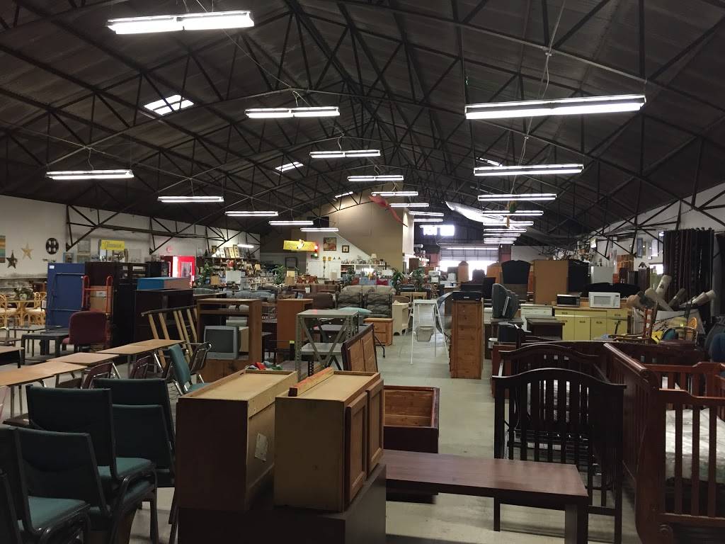 Pelican Furniture & Thrift Store | 341 N Hennessey St, New Orleans, LA 70119, USA | Phone: (504) 483-9996