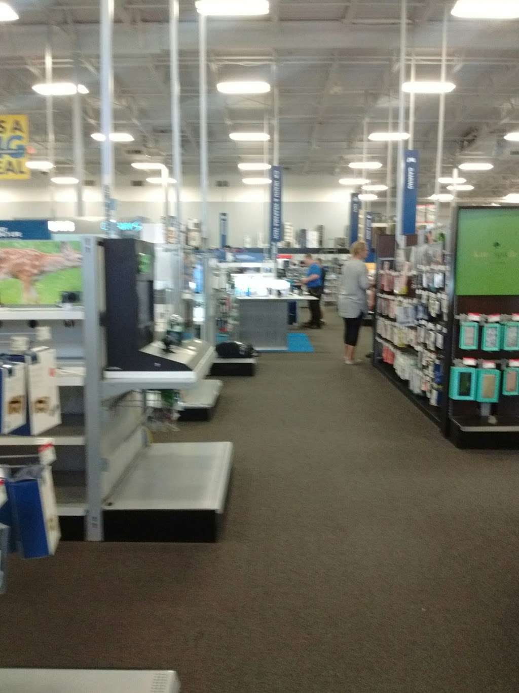 Best Buy | 5201 N Belt Hwy Ste 129, St Joseph, MO 64506, USA | Phone: (816) 671-1345