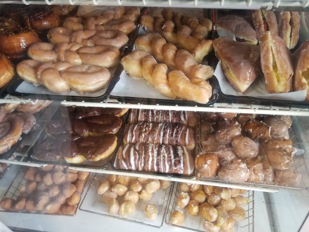 Tastee Donuts | 3130 Loyola Dr # 2, Kenner, LA 70065, USA | Phone: (504) 466-2136