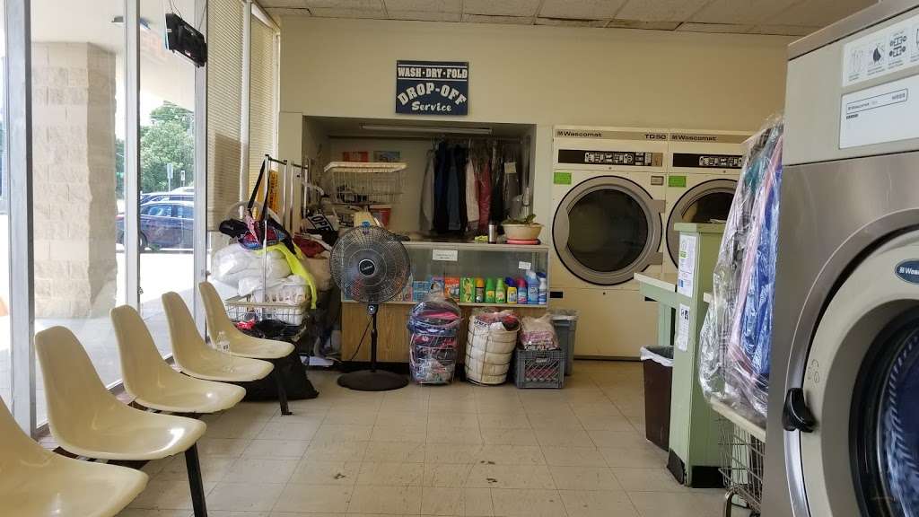 Quinns Belton Laundry | 124 E North Ave, Belton, MO 64012, USA | Phone: (816) 322-1886