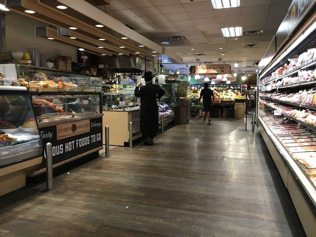 Goldberg’s Freshmarket | 5025 18th Ave, Brooklyn, NY 11204 | Phone: (718) 435-7177