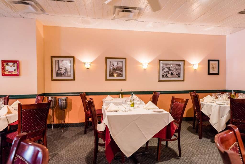 Justins Ristorante II | 269 Hackensack St, Wood-Ridge, NJ 07075, USA | Phone: (201) 933-4276