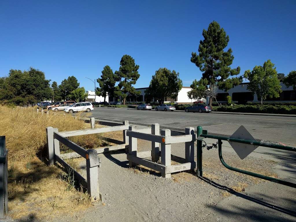 Palo Alto Baylands Nature Preserve trailhead | 2690-2698 Terminal Blvd, Palo Alto, CA 94303, USA | Phone: (650) 617-3156