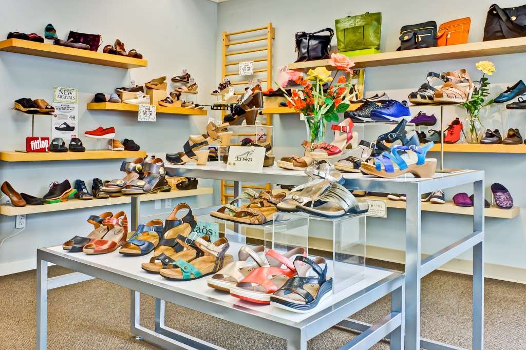 Shoes On Solano | 5933 College Ave, Oakland, CA 94618, USA | Phone: (510) 823-2290