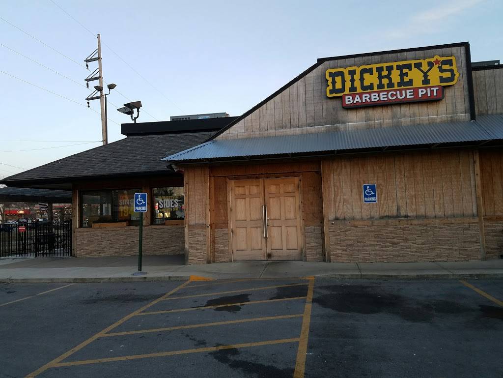 Dickeys Barbecue Pit | 600 S, Rte 291, Liberty, MO 64068, USA | Phone: (816) 407-7427