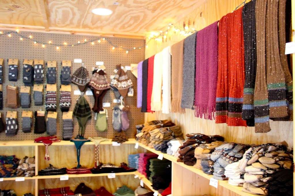 Briar Branch Alpaca Boutique | 39590 Sunnyside Rd, Clements, MD 20624, USA | Phone: (301) 904-8884