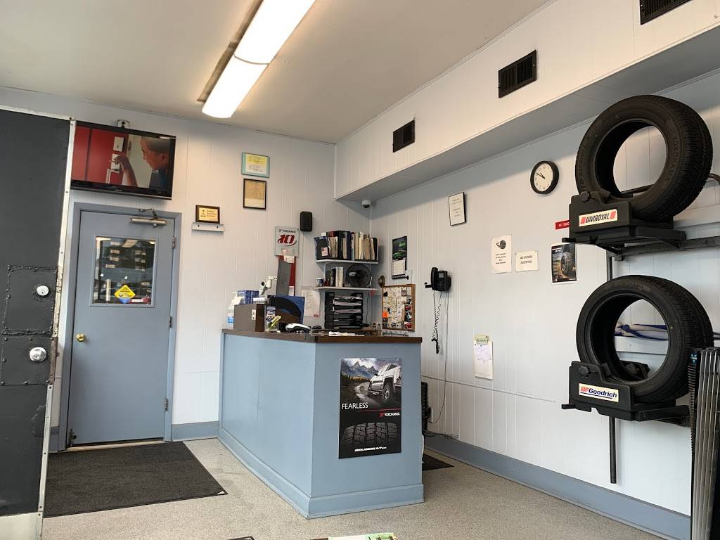 American Quality Tire Co | 9910 E US Hwy 40, Independence, MO 64055, USA | Phone: (816) 356-6550