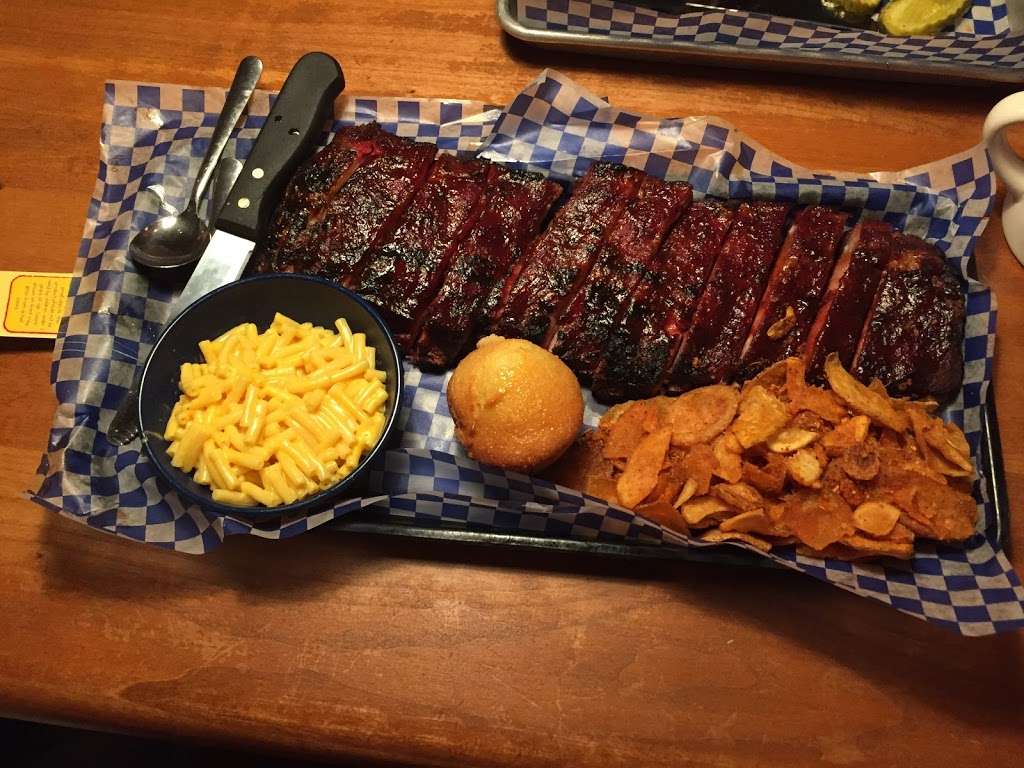 Famous Daves Bar-B-Que | 61 Curtner Ave, San Jose, CA 95125, USA | Phone: (408) 292-7444