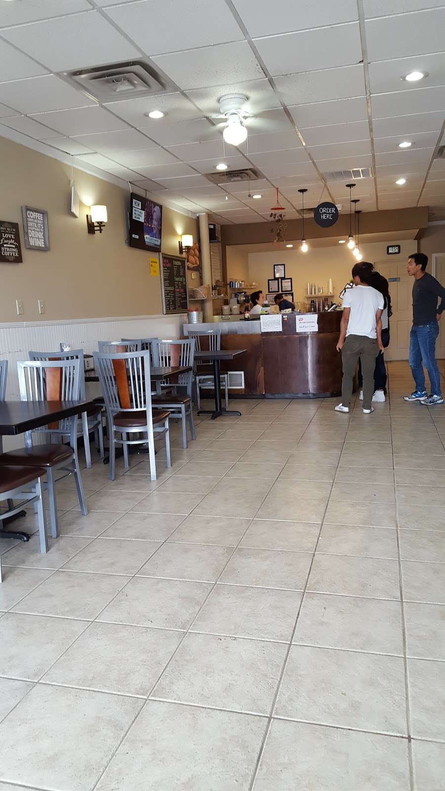 Hang Xanh Sandwiches & Boba Tea Zone | 10625 Veterans Memorial Dr, Houston, TX 77038, USA | Phone: (281) 447-2159