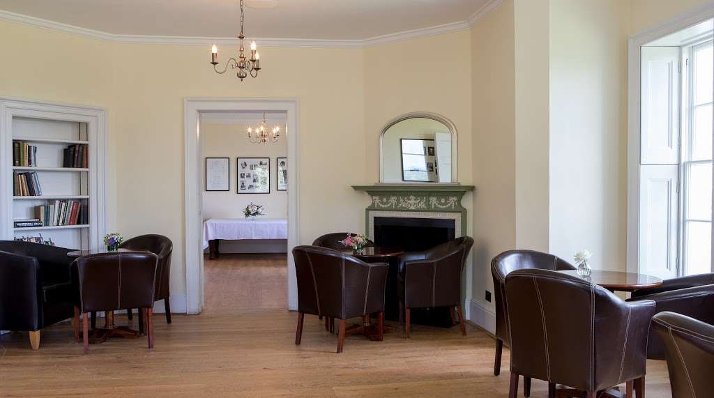 Pembroke Lodge | Richmond Park, Queen Street, Richmond TW10 5HX, UK | Phone: 020 8940 8207