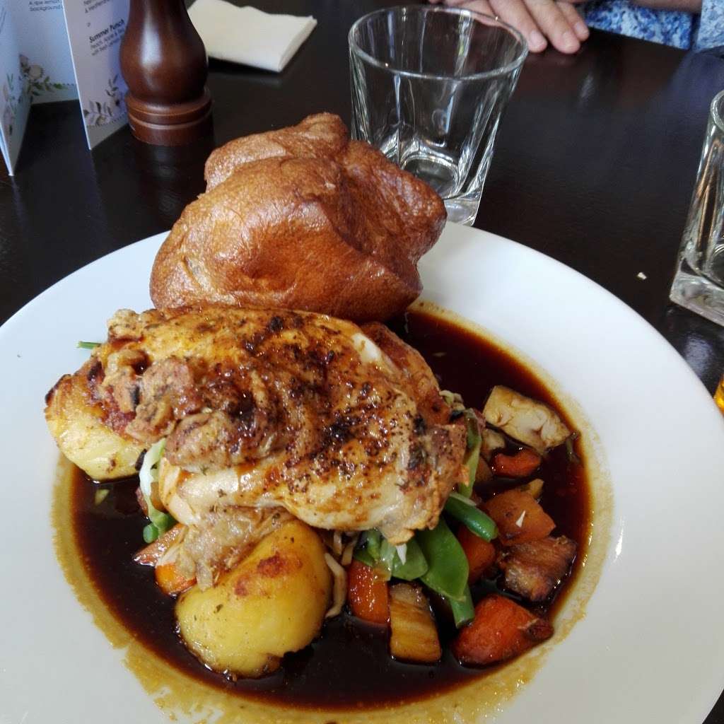 The College Arms | 40 London Rd, Hertford Heath, Hertford SG13 7PW, UK | Phone: 01992 558856